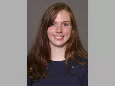 Ellen Andrews joins volleyball staff