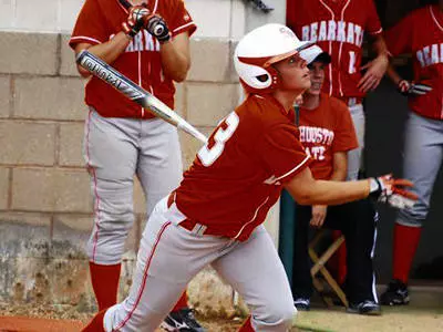 Softball edges Central Arkansas 1-0 in extra inning