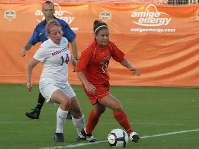 Houston edges Kat soccer 1-0