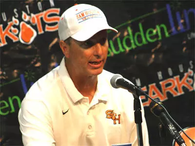 Coach Willie Fritz looks at Saturday's game