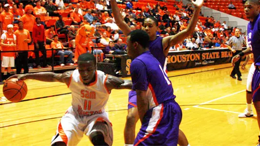 Lumberjacks drop Bearkat men 63-49