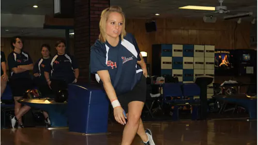 Bowling third at UMES Classic