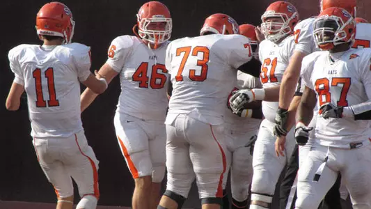 Kats enjoy open weekend