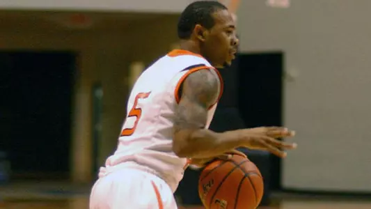 Men roll over Crusaders