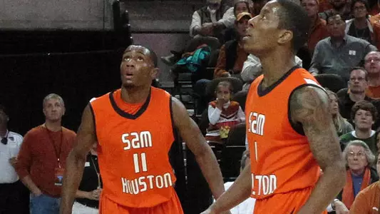 Mavericks 66 Sam Houston 40