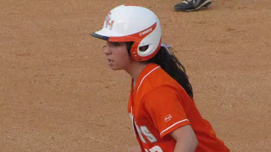 Kat Softball & Huskies split