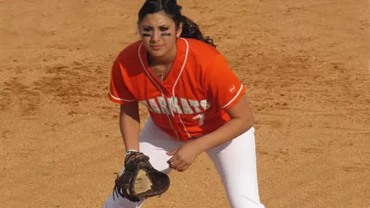 Softball hosts UH Cougars