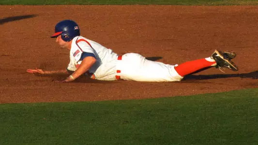 Islanders win 5-1 again