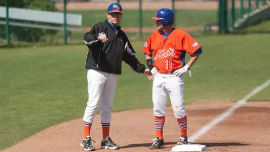 Islanders visit for season finale