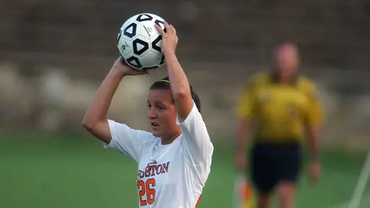 Soccer falls 1-0 in Southland opener