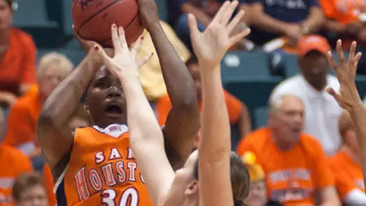 Bearkat women rally at Nebraska