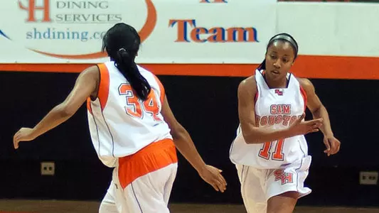 Roadrunners Visit Saturday