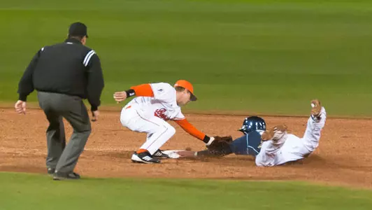 Walk off single for 3-2 win