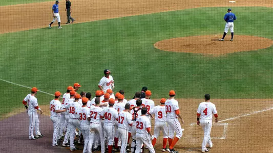 Azar walkoff HR powers 4-3 win