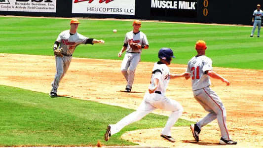 Kats stay alive at NCAA with 4-2 win