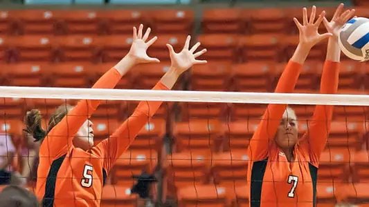 Volleyball downs Islanders in three