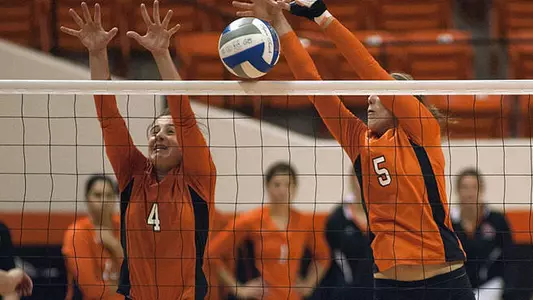 Volleyball Rolls Over Tulane