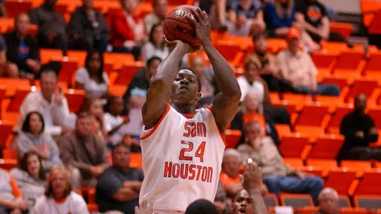 Men bounce back for 68-57 victory at Lamar