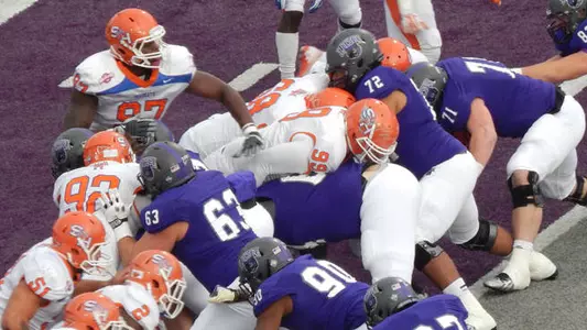 Late rally falls short in 49-31 loss at UCA