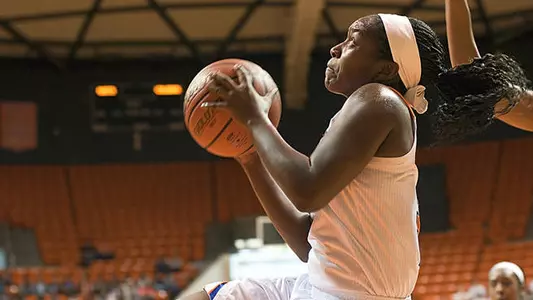 Kats take winning streak to Kansas City
