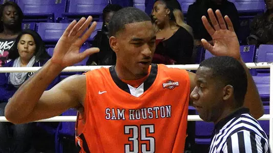 Toledo rallies for 77-61 victory Saturday