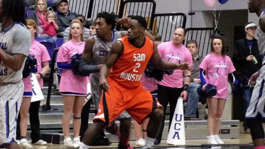 Kats rally for 80-75 win over UCA on road