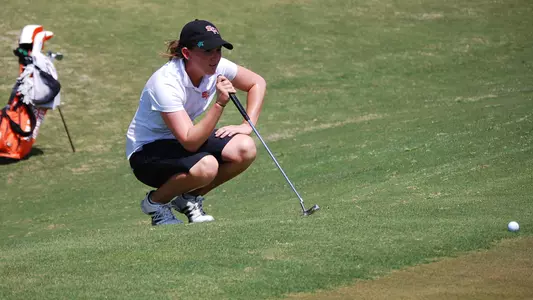 Women Tied for Third after First Round