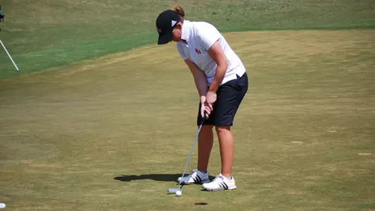 Shelby Hardy leads Southland after 36 holes