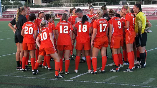 Soccer completes spring with 2-2-1 record