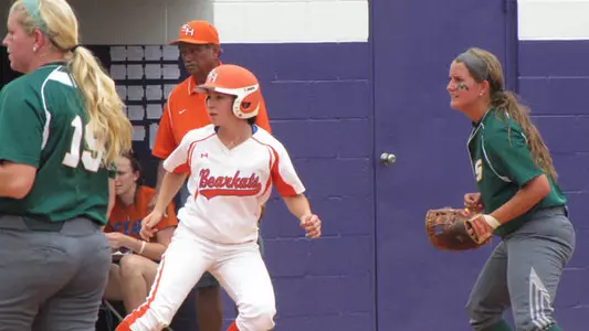 SHSU holds off Lion rally for 9-6 win