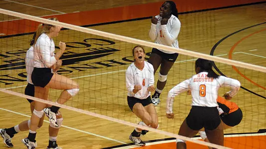 Kats Look To Nail Down Second Seed