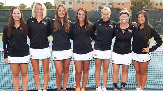 Tennis Team Plays In Final Fall Event