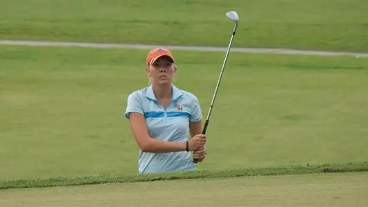 Women lead after first round