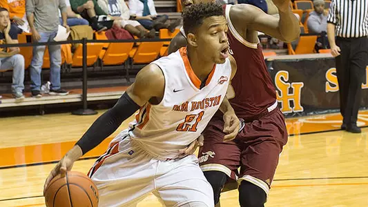 Men roll 111-51 over U of the Southwest