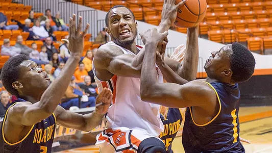 Kats roll to 102-47 win over Howard Payne