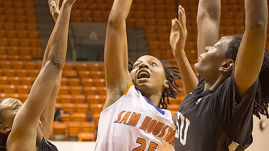 SHSU Women fall to Ragin' Cajuns 65-46