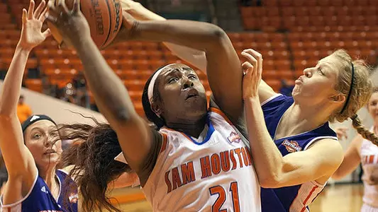 Women begin preseason practice Monday