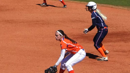 Sam sweeps doubleheader with UTSA