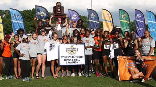 Southland Champs Sign 11 Women Athletes