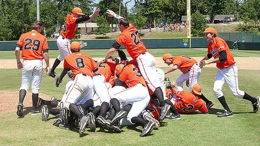 Baseball announces fall signings