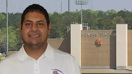 Football manager earns citizenship as Bearkat
