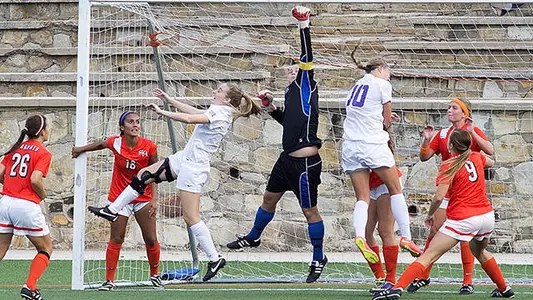 Kats fall 3-1 in final non-conference game