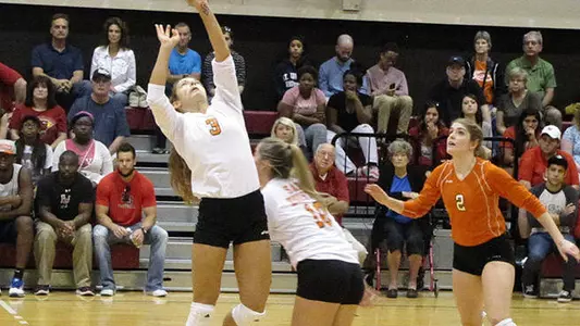 Lamar hands Sam Houston 5-set loss