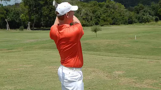 Men take 10-stroke lead into final day