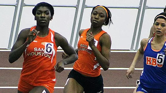 Briana McCall wins 800 meters in Albuquerque