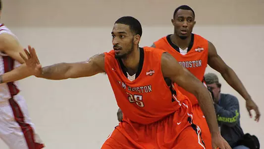 Holyfield scores 8 in NBA Summer Debut