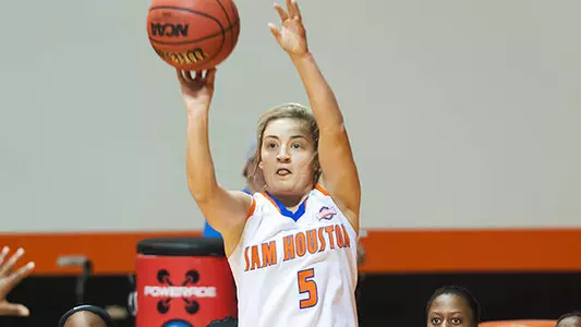 Women rally from 16 down for 74-67 win