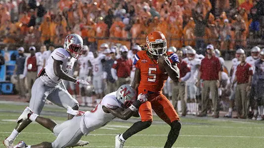 Jalen Overstreet Joins 1,000 Yard Rushing Club