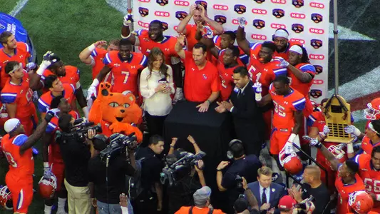 Punt returns spark 34-28 Piney Woods win