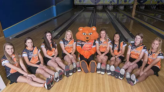 Exhibition Sunday At Livingston's Triple J Lanes